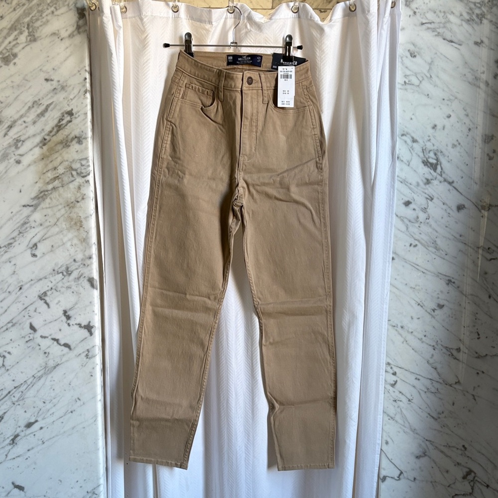 Hollister Women's Tan Chinos